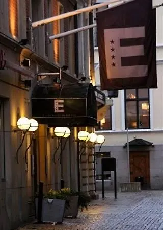 Bishops Arms 3*
