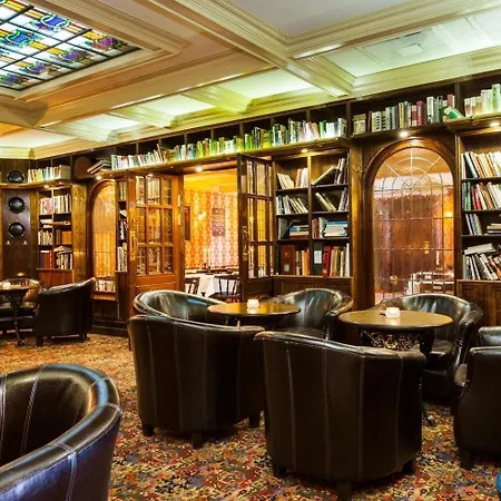 Bishops Arms מלון מאלמה