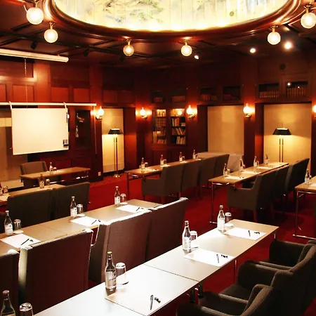 Bishops Arms 3*